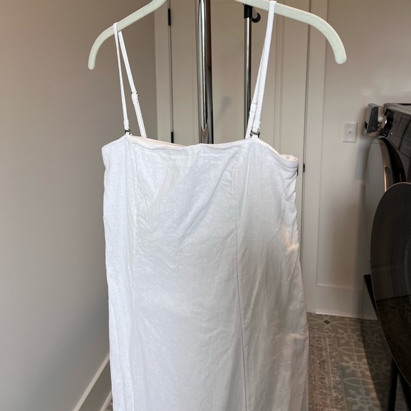 Abercrombie & Fitch White Linen Blend Maxi - Picture 3 of 6